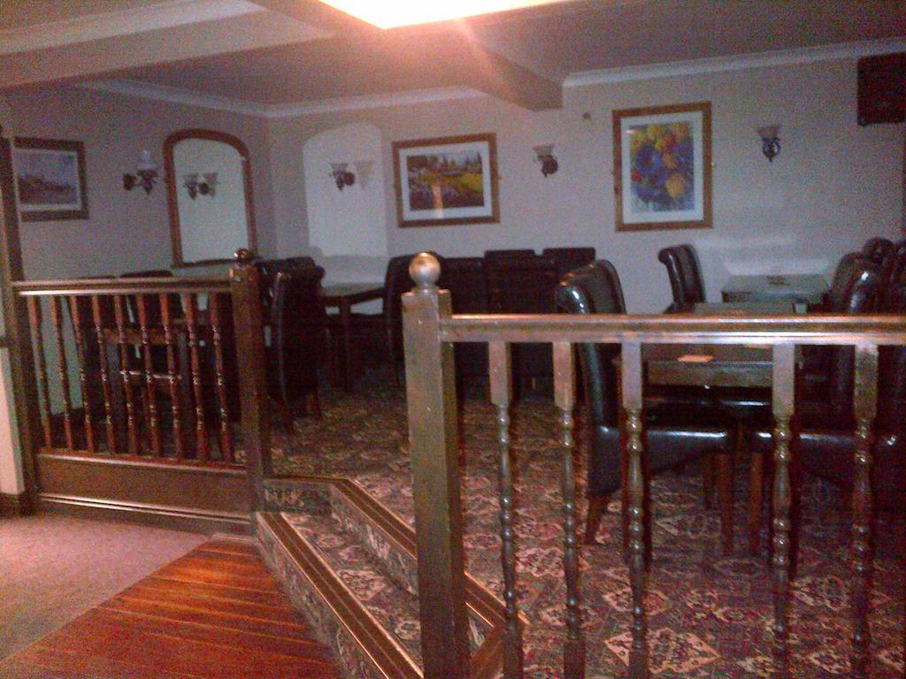 The Friar Tucks Hotel Gloucester Buitenkant foto