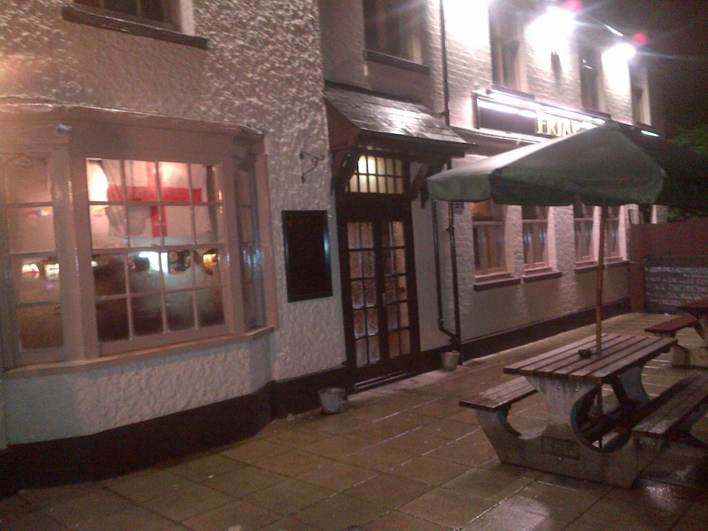 The Friar Tucks Hotel Gloucester Buitenkant foto