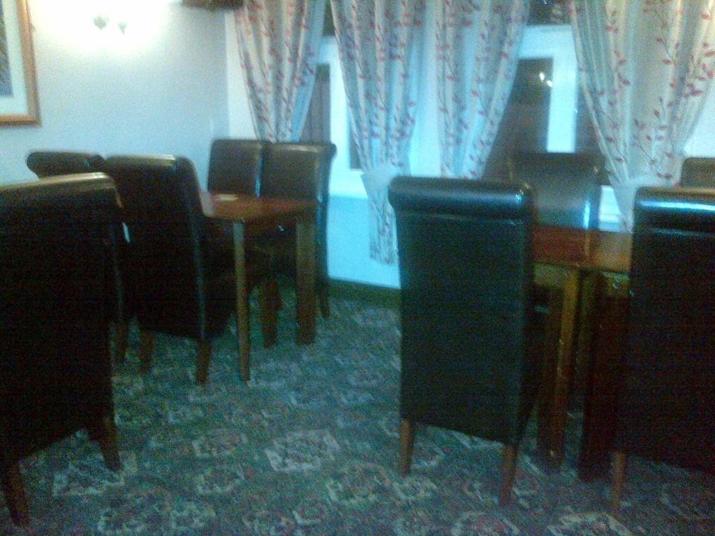 The Friar Tucks Hotel Gloucester Buitenkant foto